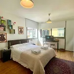 Irida - Down Town Apartment *